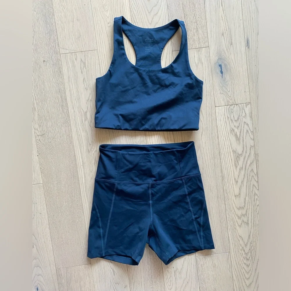 Workout set - Picture 1 of 3